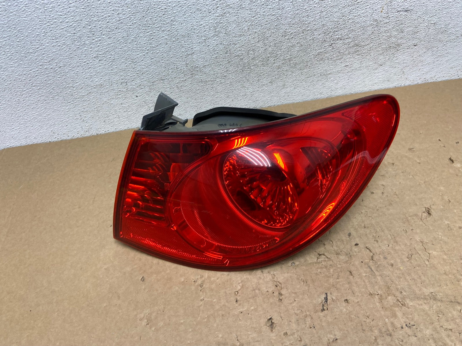 2007 to 2010 Hyundai Elantra Sedan Right Passenger Side Tail Light AF8017 LK0