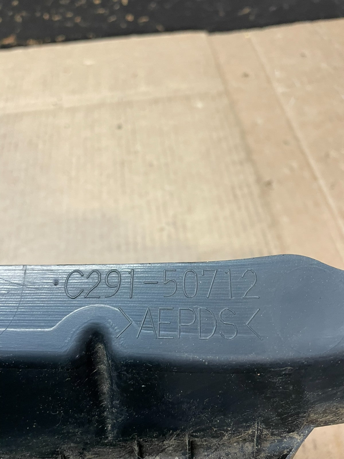 2008 to 2010 Mazda 5 Upper Front Grille Grill OEM Y9452 DG6