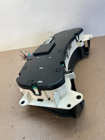 2002 GMC Yukon Speedometer Cluster Gauge ai8537 DG4