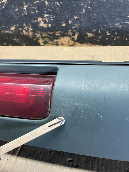 1996 to 2002 Chevrolet Express 3rd Third Brake Light Trim Spoiler Z8174 DG3