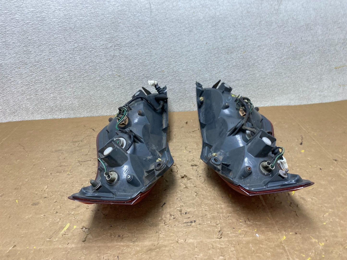 2003 2004 2005 Nissan Murano Left+Right Side Tail Lights Oem V8102 DW8