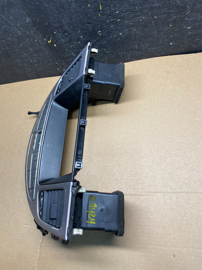 2009 to 2014 Hyundai Genesis A/C Heater Temperature Climate Control OEM Q9424 DG3
