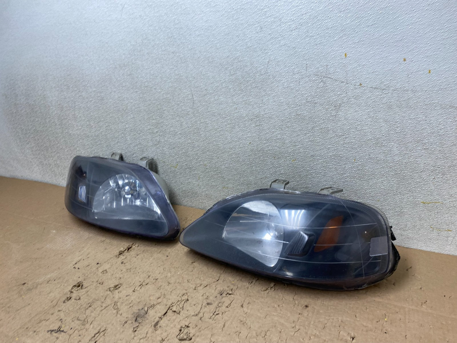 1996 - 1998 Honda Civic Sedan Headlights Halogen Left+Right Side W3717 DW1
