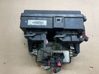 2005 Jeep Grand Cherokee Fuse Box BCM Body Control Module Oem P4821 DG1
