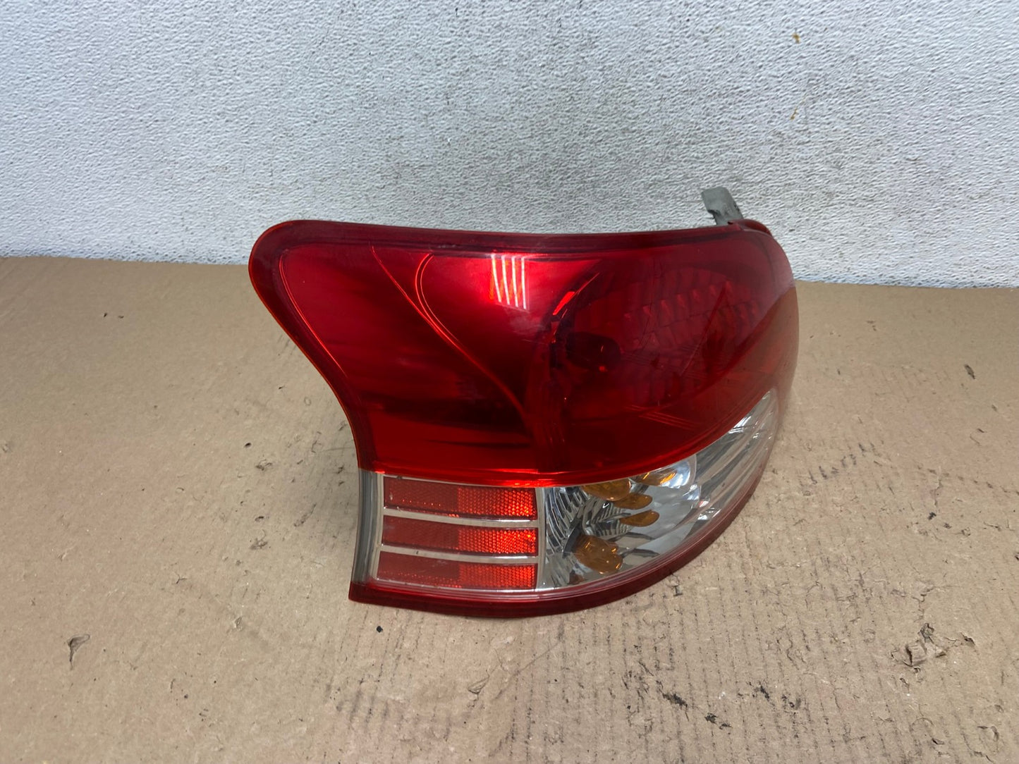 2007 to 2012 Toyota Yaris Hatchback Left Driver LH Side Tail Light AF3291 LK2