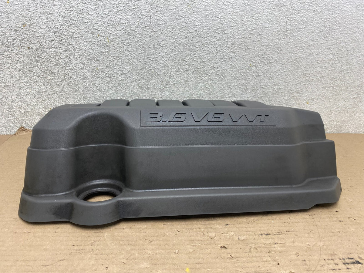 2007 to 2008 GMC Acadia 3.6L VVT Engine Cover Shield G7153 PS1