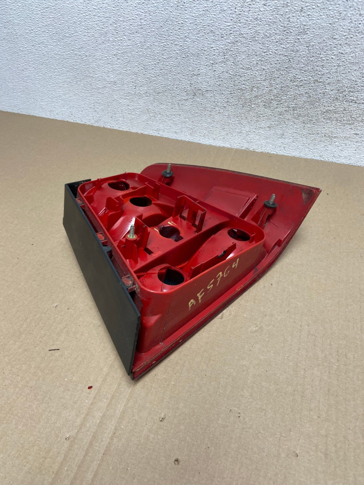1999 to 2003 Volkswagen Jetta Sedan Left Driver Tail Light AF5764 LK6