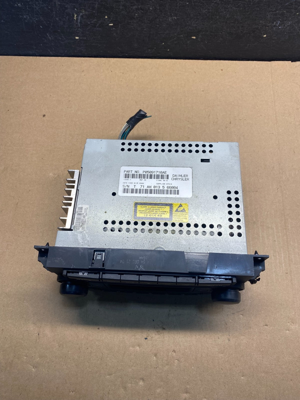 2005 2008 Jeep Dodge Chrysler Screen Display CD Player Satellite Radio AE7397 DW3