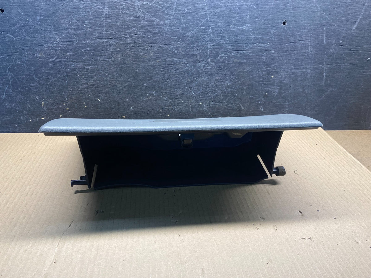2001 - 2007 Chrysler Town Country Glove Box Compartment AH7433 DG4