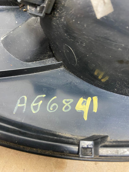 2004 - 2007 Dodge Grand Caravan Right Passenger Side Tail Light AG6841 LK6