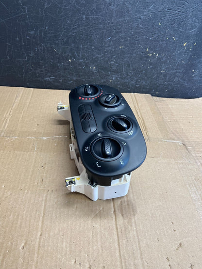 2012-2017 Fiat 500 HVAC Heater A/C Climate Control Switch Panel AF2804 DG2