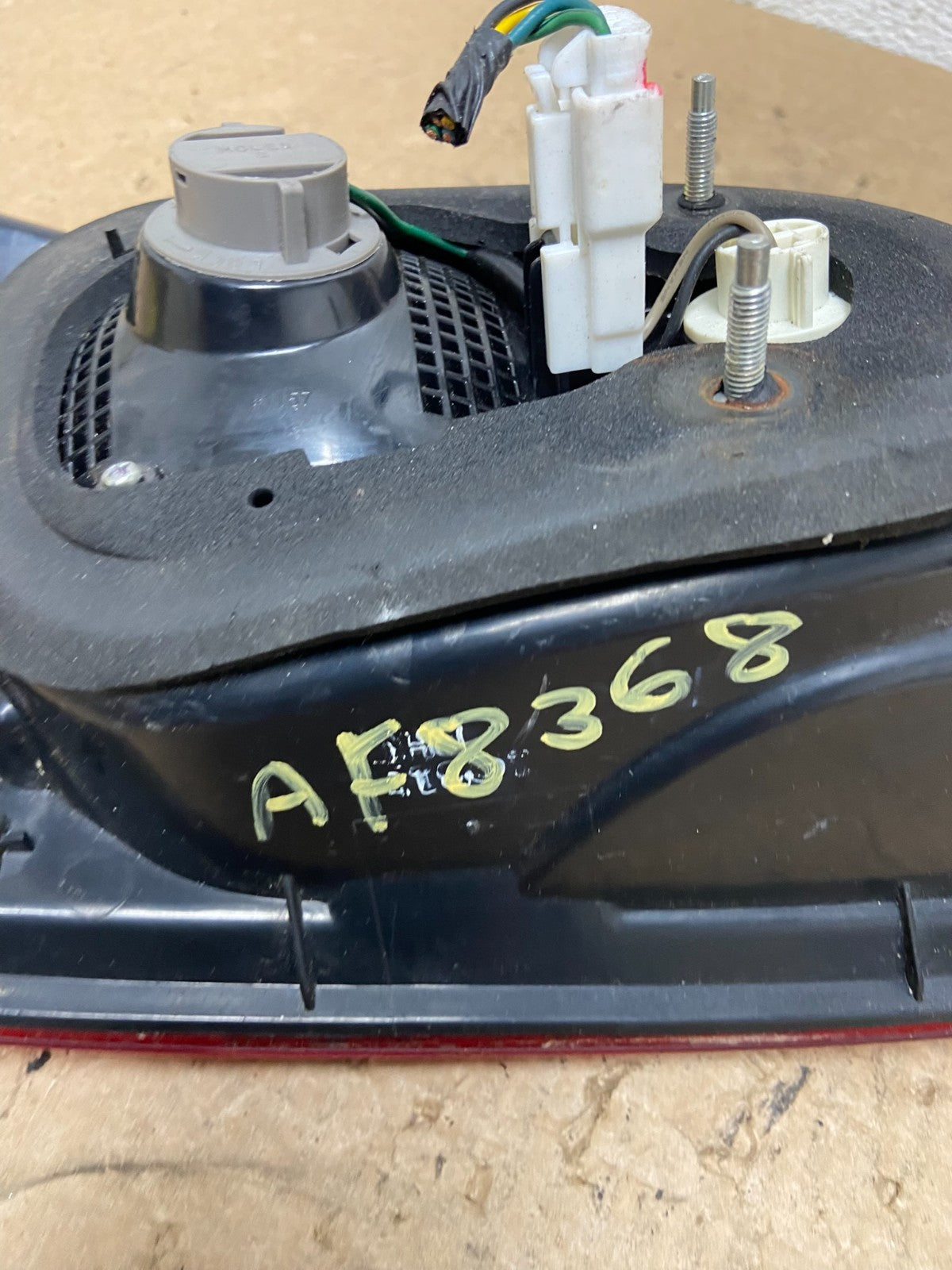 2010 2011 2012 Hyundai Santa Fe Right Passenger RH Tail Light Inner AF83685