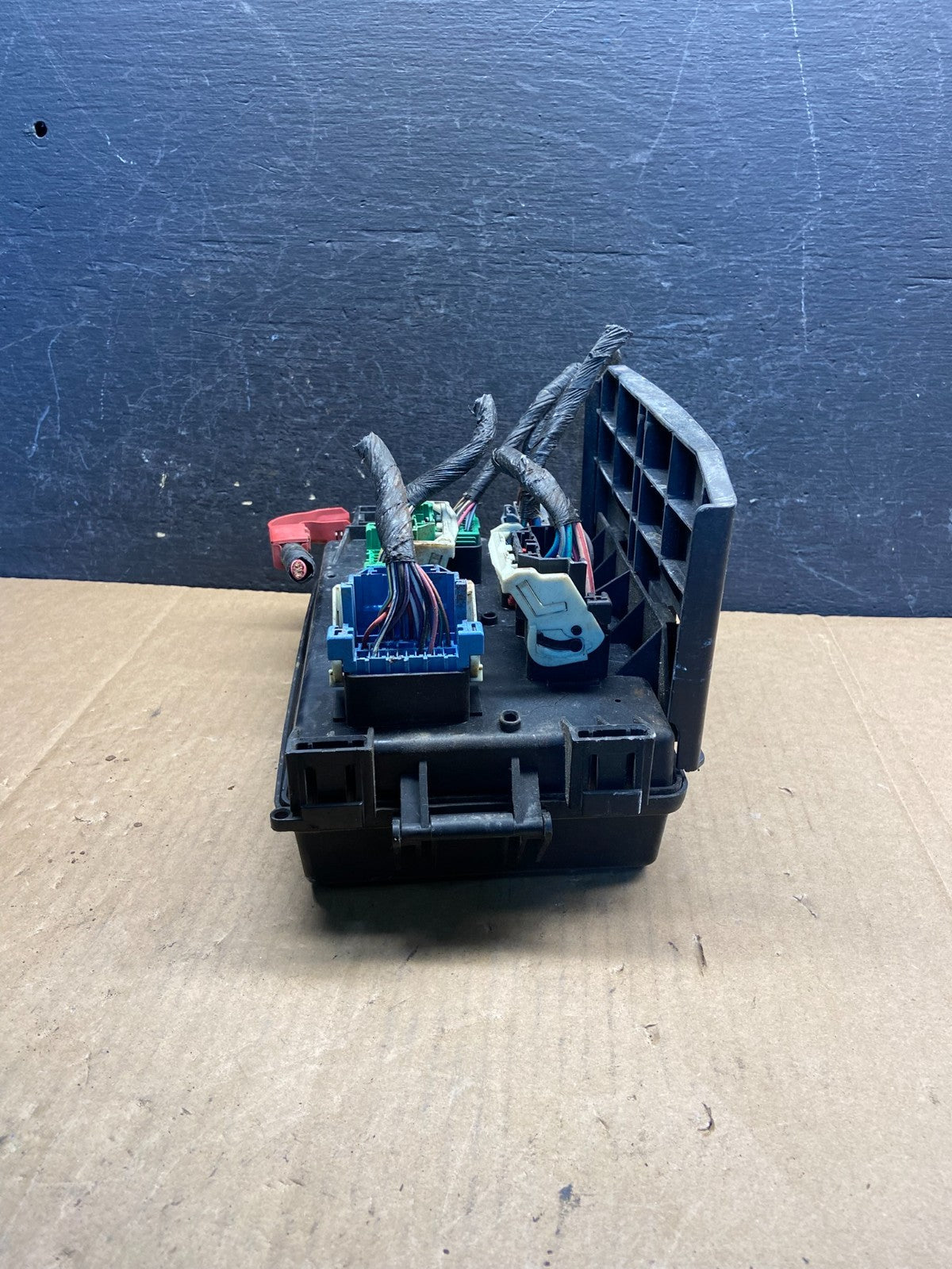 2010 Dodge Charger Fuse Box Body Control Module BCM AG1485 DG3
