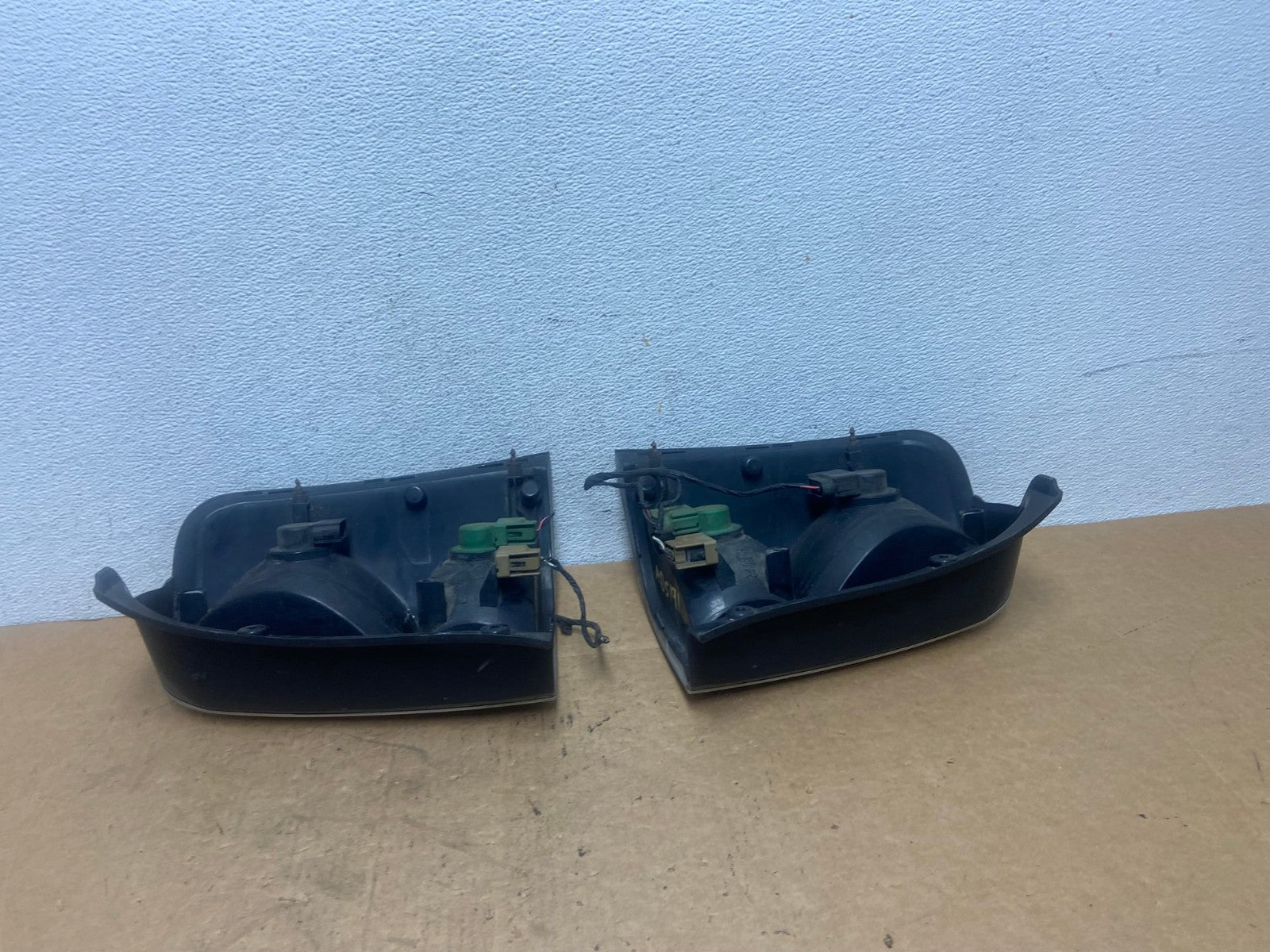2005 2006 2007 Mercury Mariner Left + Right Tail Lights AD5191 LK4