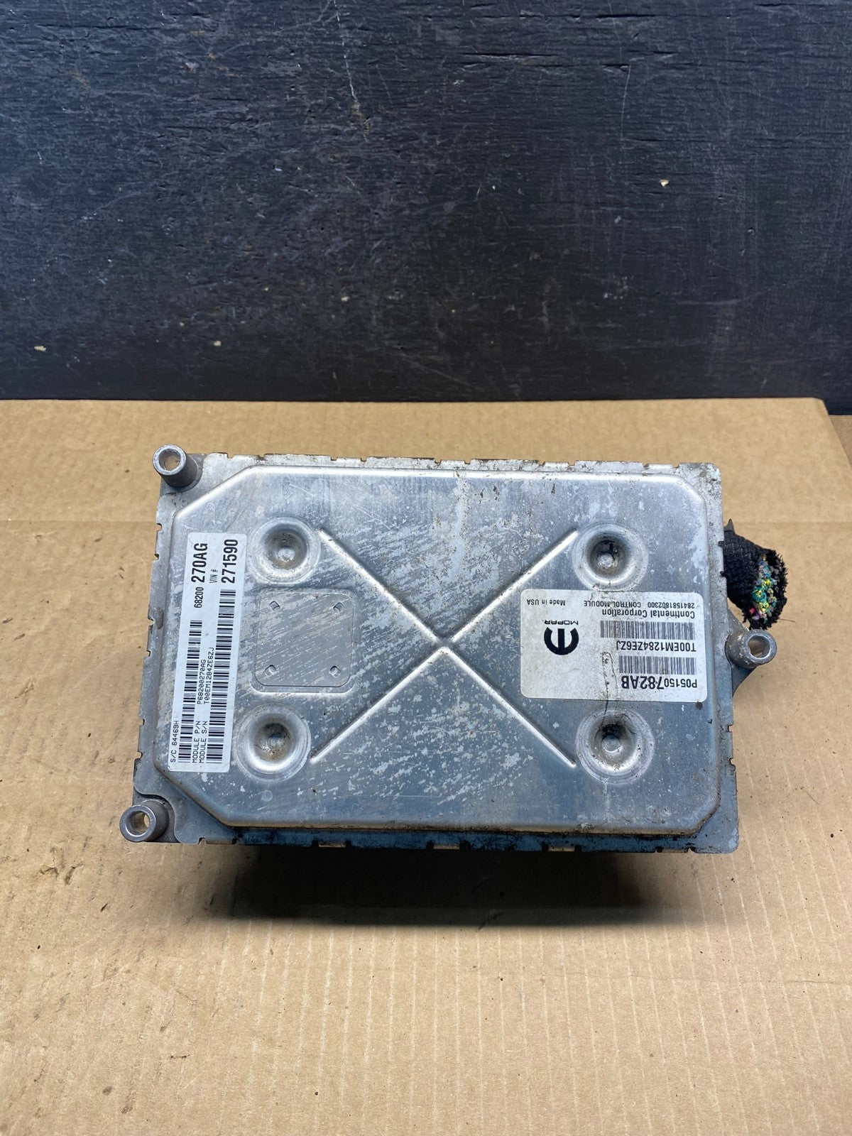 2014 Dodge Journey 2.4L ECU ECM Engine Computer Module p68200270ag AG9548 DW1