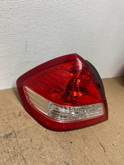 2007-2012 Nissan Versa Sedan Left Driver Lh Tail Light AC0175 LK2