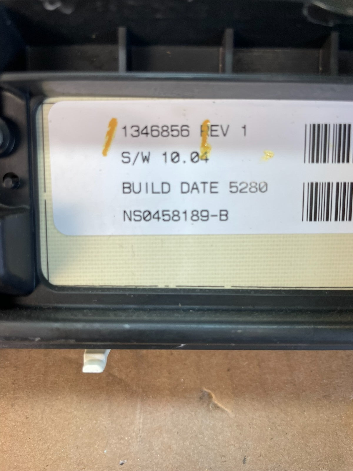 2006 to 2010 Hummer H3 Dash Cluster Gauge Speedometer OEM AC2272 DG7