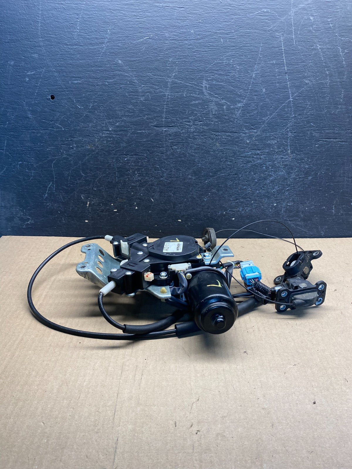 2005 - 2010 Honda Odyssey Left Lock Actuator AG9647 DG2