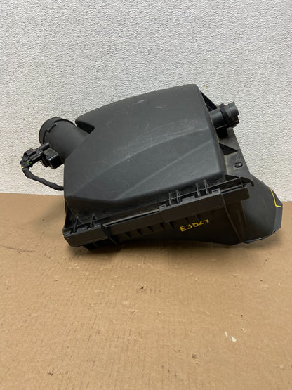 2009 to 2011 Nissan Murano Air Clenaer Filter Box AD6459 DG7