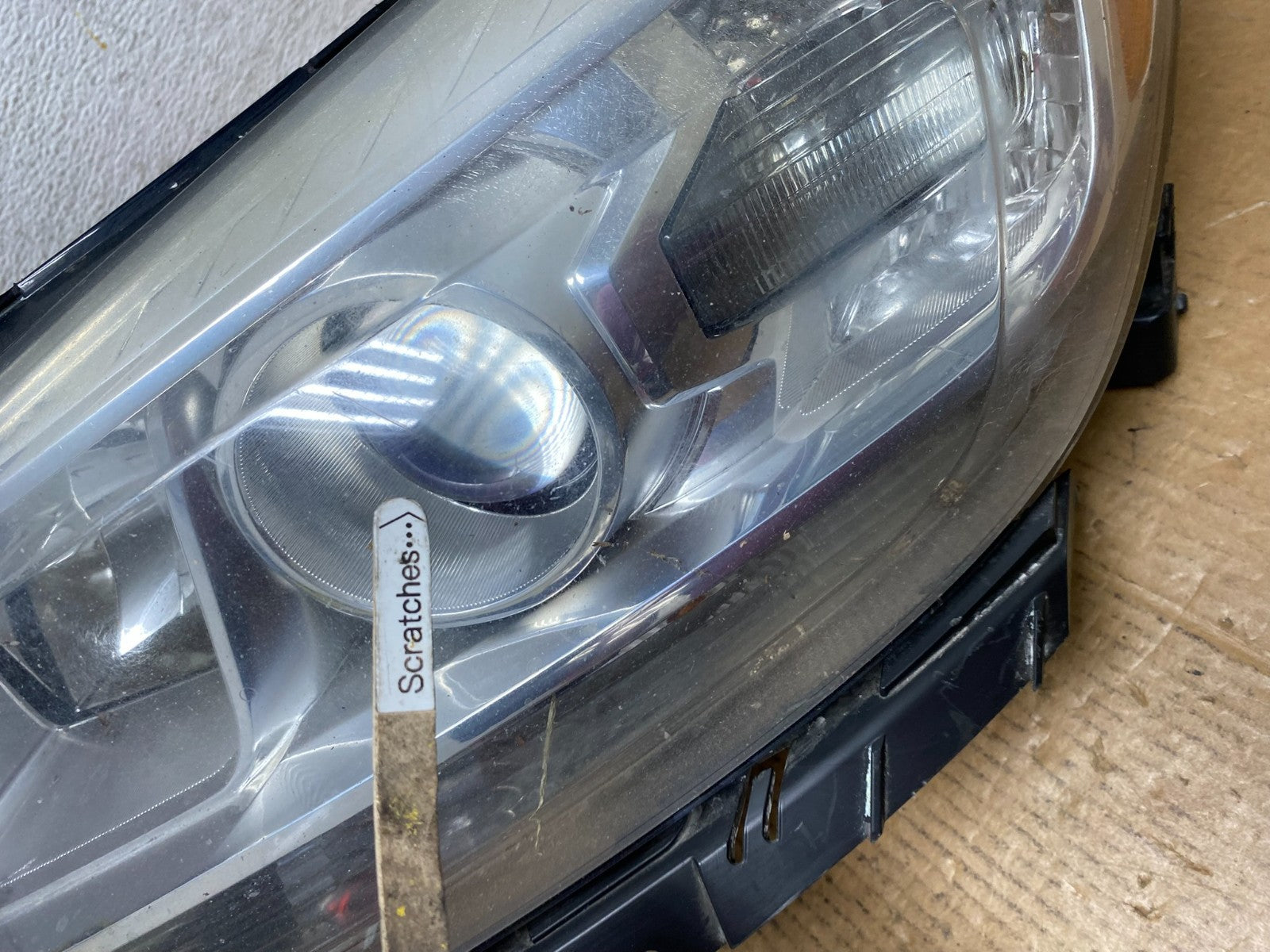 2013 2014 2015 Chevrolet Malibu Headlight Projector Left Driver Side AE06093