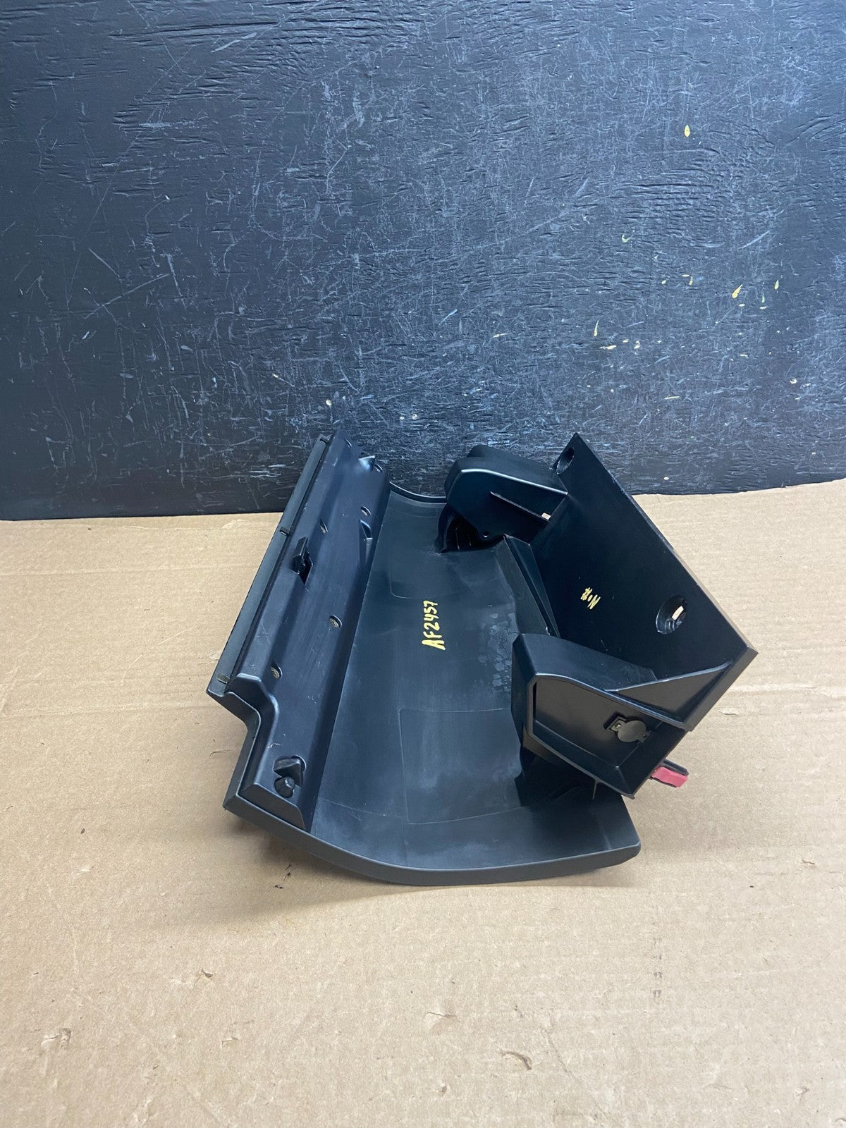 2004 to 2009 Toyota Prius Glove Box Storage Compartment 55531-47050 AF24574