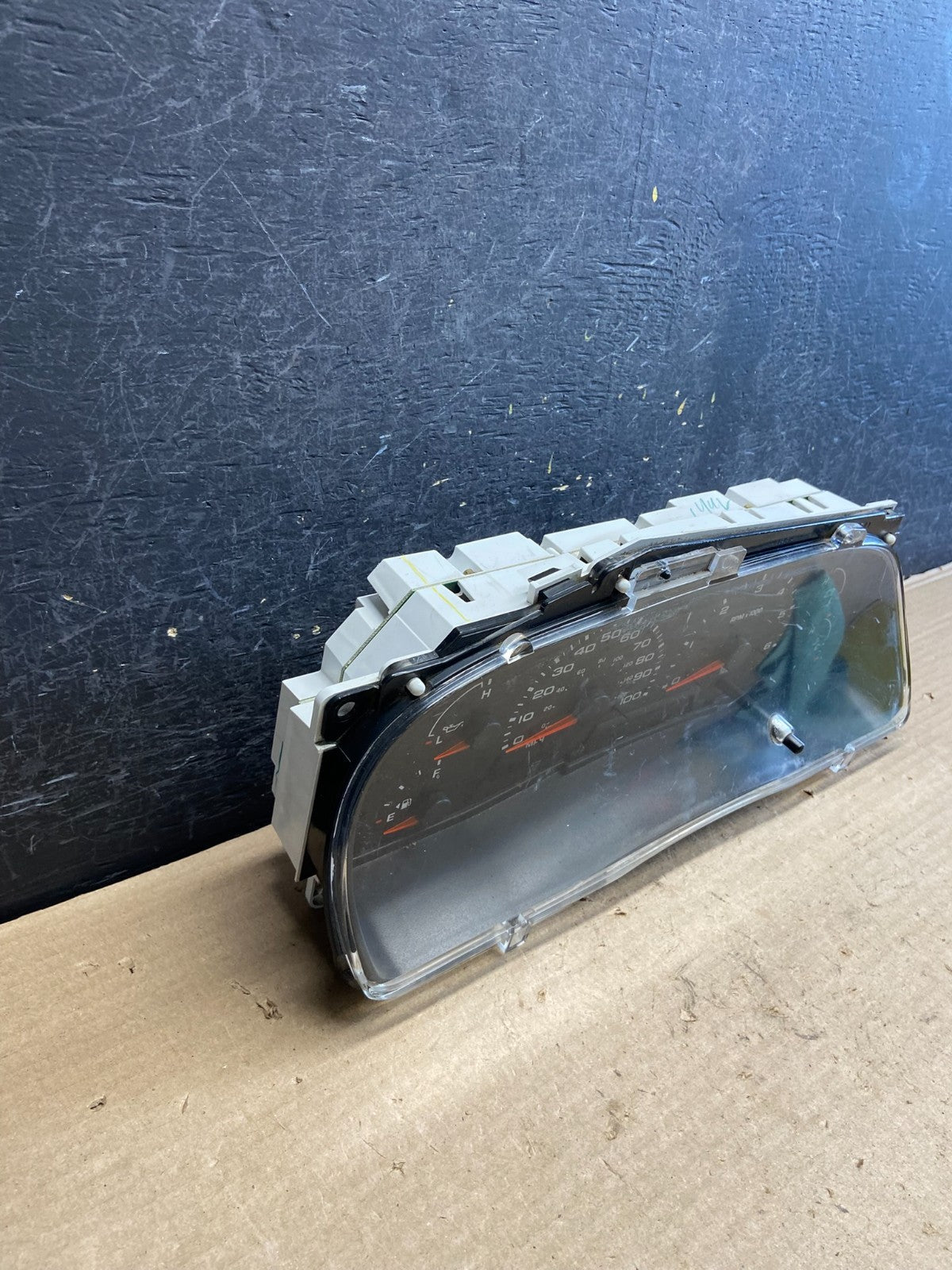 2000 2001 2002 Ford Expedition Speedometer Instrument Gauge Cluster AB9370 DG2