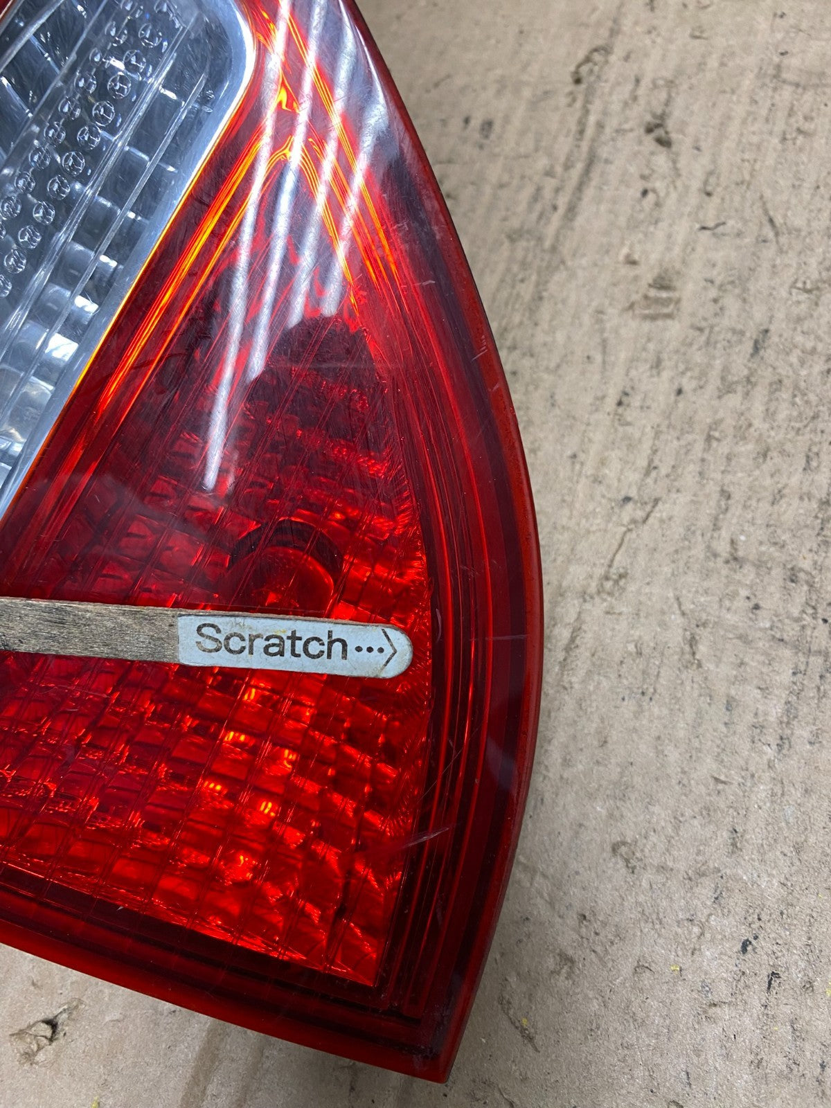 2007 to 2012 Hyundai Veracruz Inner Tail Light Left Driver Side OEM Q3515 DW4