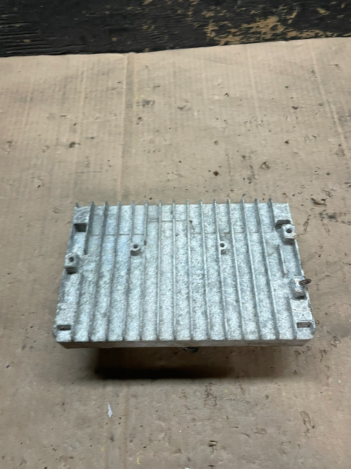2005 Dodge Caravan 3.8L V6 ECU ECM Control Module p04748635ag w2390 DG0