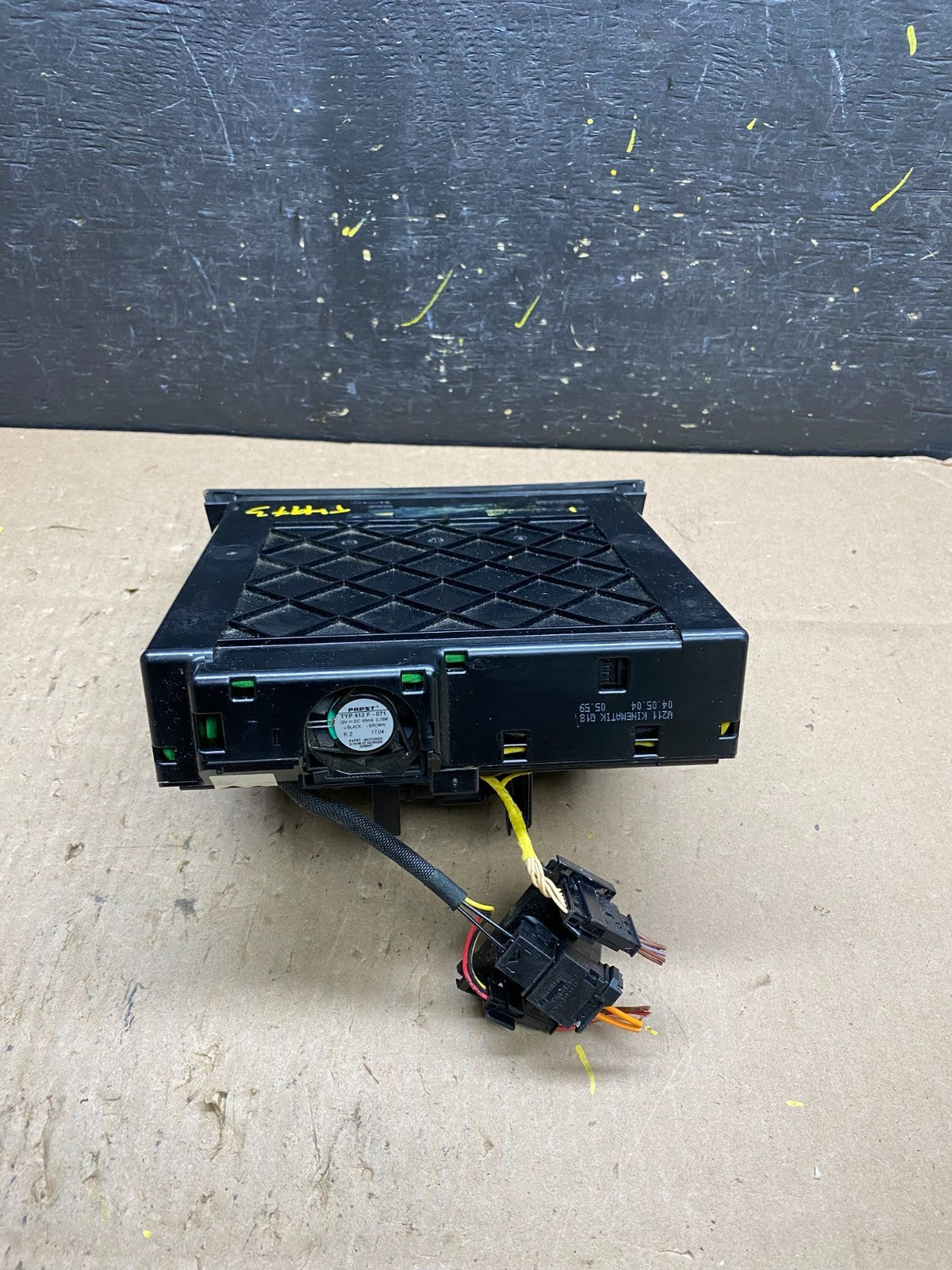 2006-2011 Mercedes W211 E350 E500 Center Console Switch Control Unit T4973 DG4