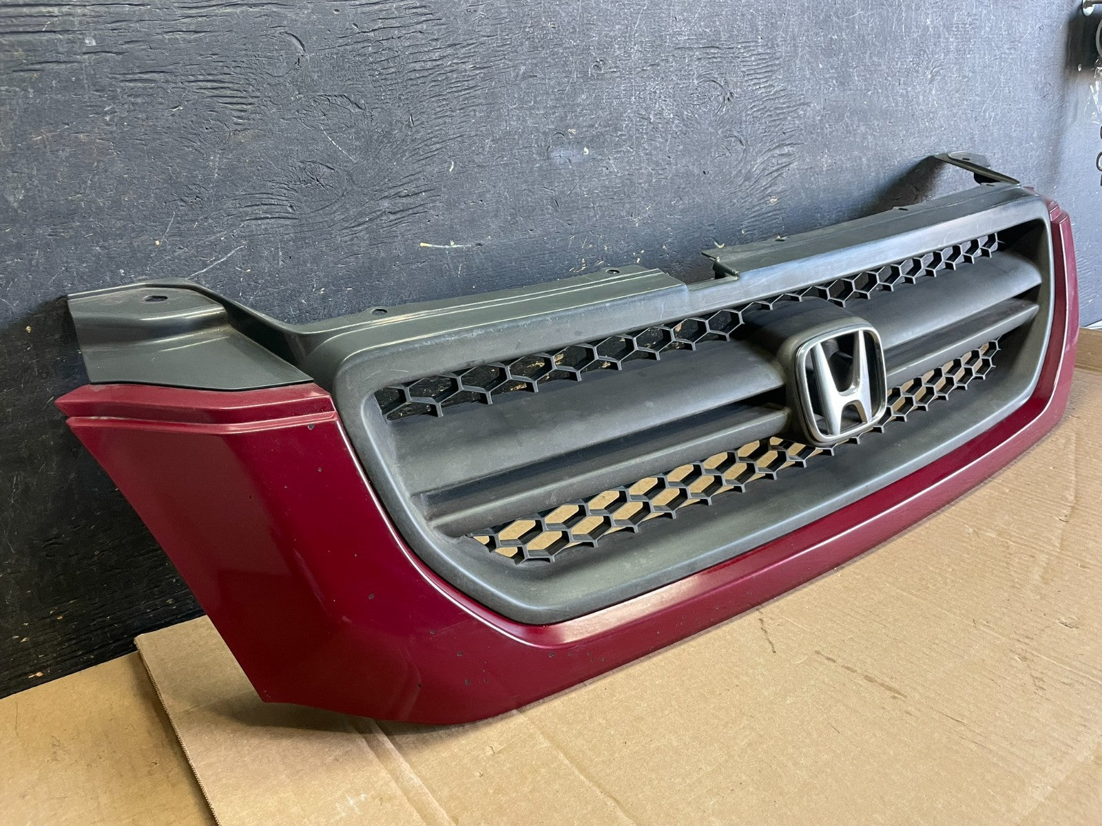 2003 2004 2005 Honda Pilot Front Upper Grill Grille Oem AB2996  DG1