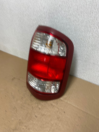 1999 to 2004 Nissan Pathfinder Right Passenger Rh Side Tail light Oem AB6238 LK1