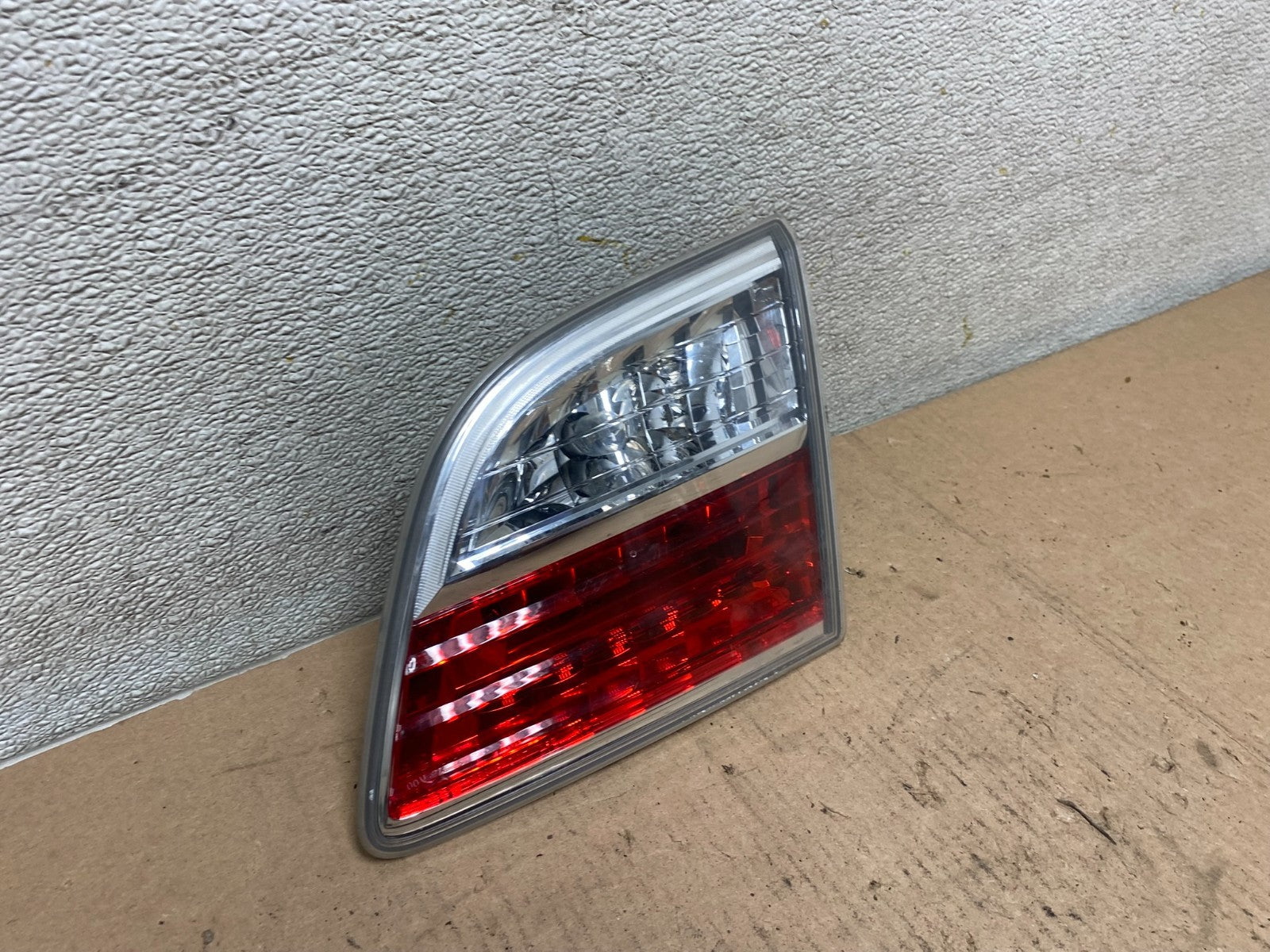 2010 2011 2012 Mazda CX-9 Tail Light Inner Right Passenger Rh Side OEM S3786 DW2