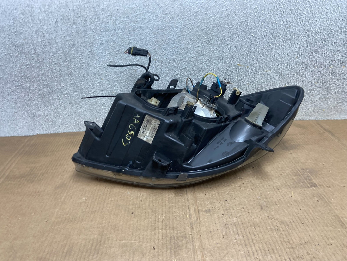 2007 to 2013 Mercedes Sprinter Headlight Left Driver Side Halogen Oem AA6503 DW5