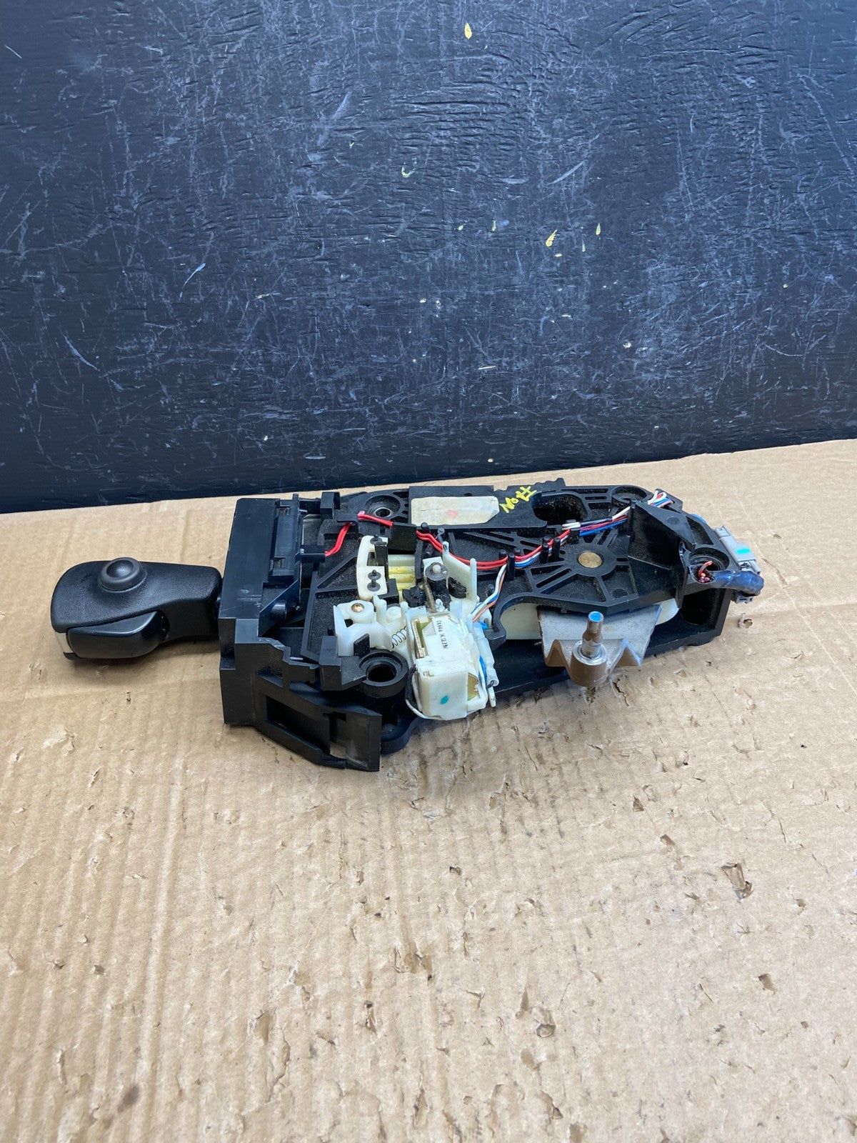 2005 to 2009 Nissan Quest Gear Shift Shifter AD18650