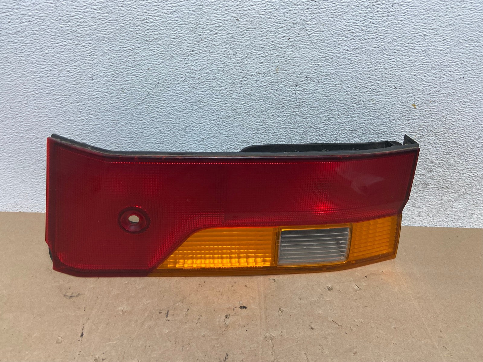 2002-2004 Honda Odyssey Right Passenger RH Side Tail Light Inner AE6142 LK0