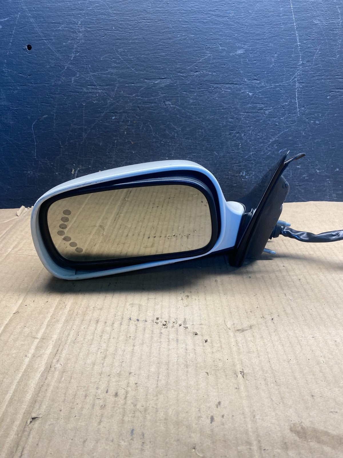2006 to 2007 Buick Lucerne Left Driver LH Side View Door Mirror AE2213 DW9