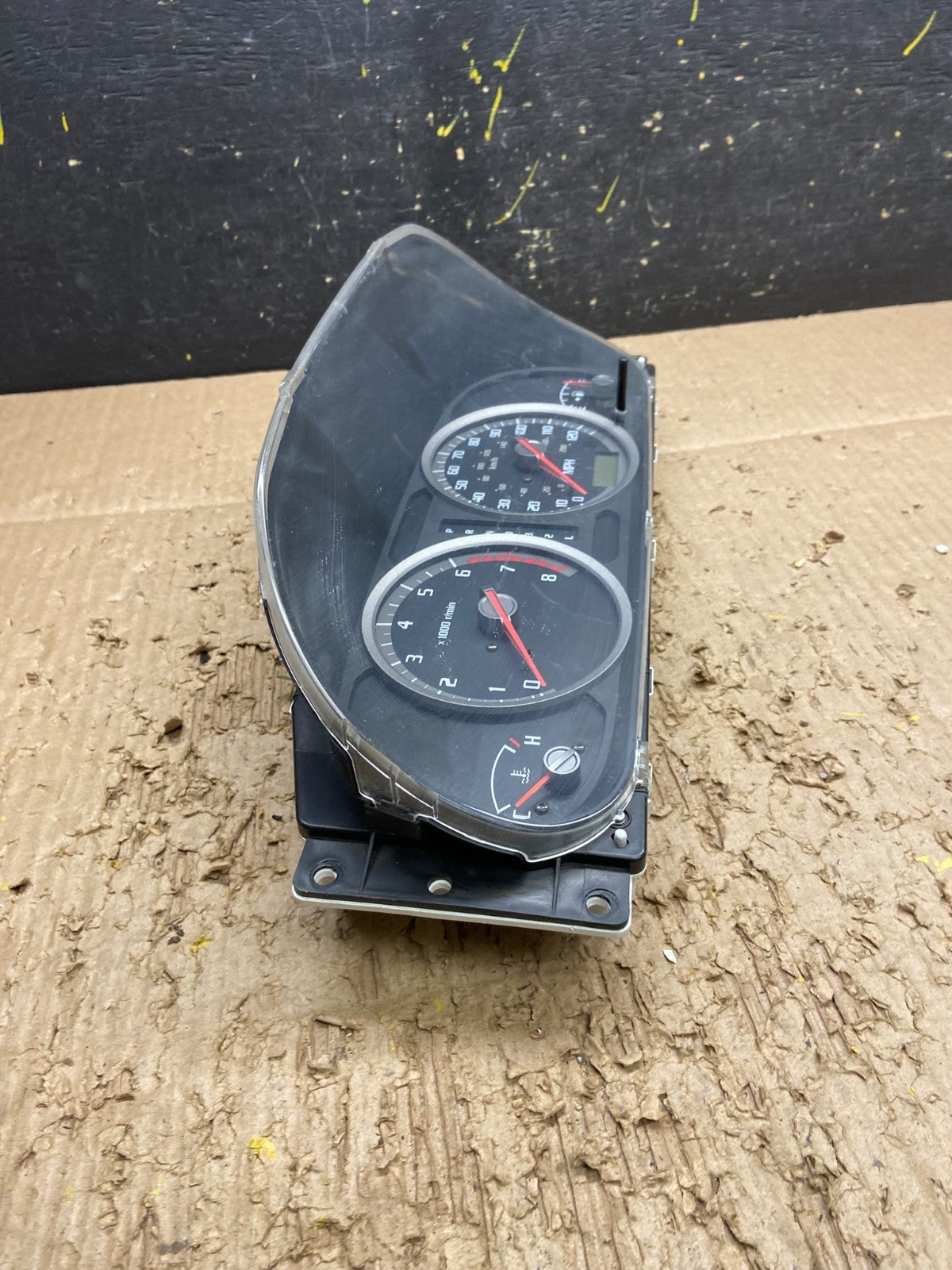 2003 Isuzu Rodeo Speedometer Cluster Gauge OEM V7773 DG2