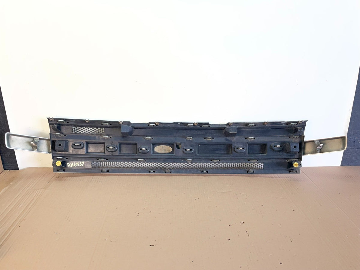 2013 to 2019 Ford Flex Front Upper Chrome Grille Grill AH6537 DG3