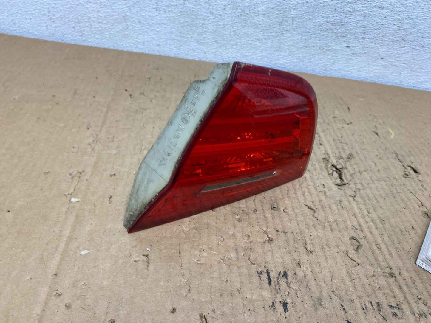 2009 2010 2011 BMW 3 328i 335i E90 Right Passenger RH Tail Light Inner AD2509 DW2