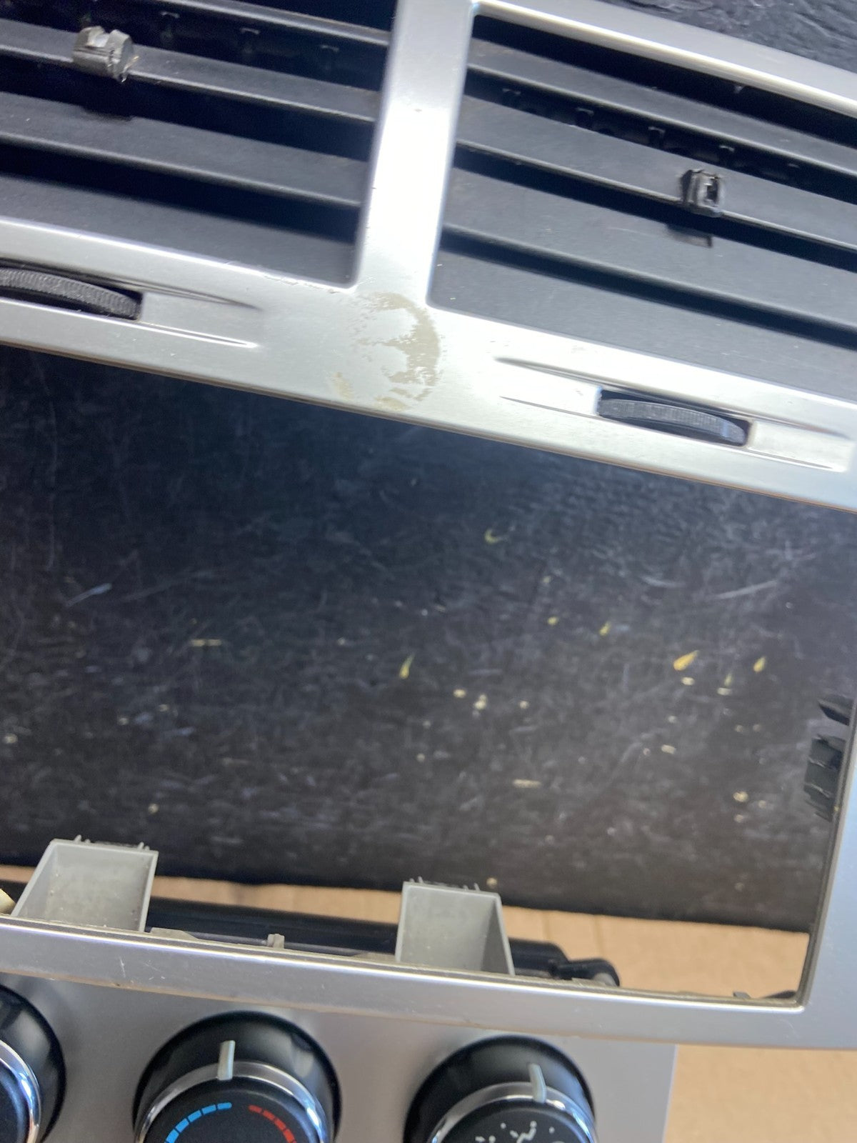 2007 to 2012 Dodge Nitro Dash Climate Temperature Control Radio Bezel AE3985 DG1