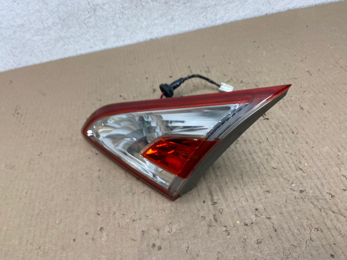 2011-2014 Nissan Murano Right Passenger RH Side Inner Tail Light AE9773 LK1