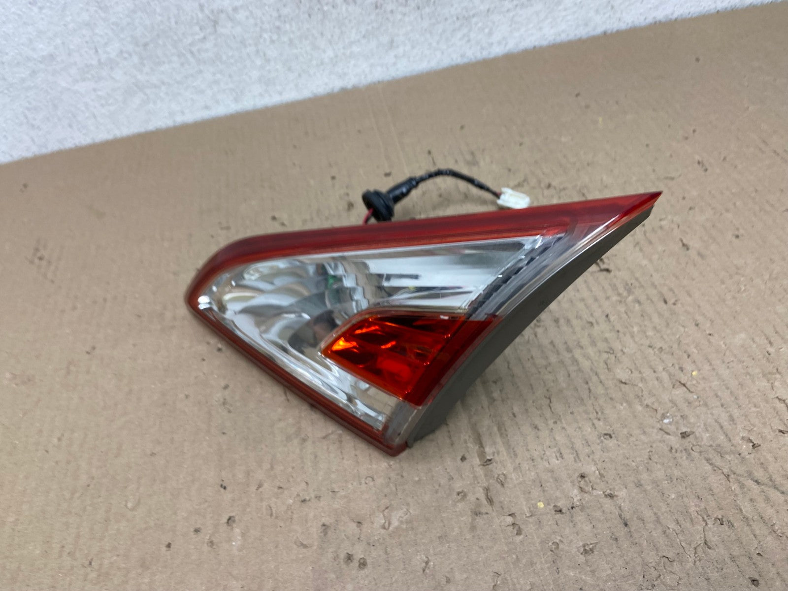 2011-2014 Nissan Murano Right Passenger RH Side Inner Tail Light AE9773 LK1