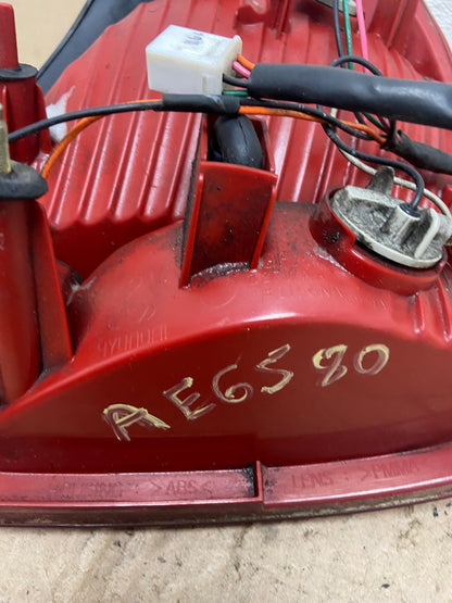 2001-2003 Sedan Hyundai Elantra Left Driver Lh Side Tail Light AE6580 LK6