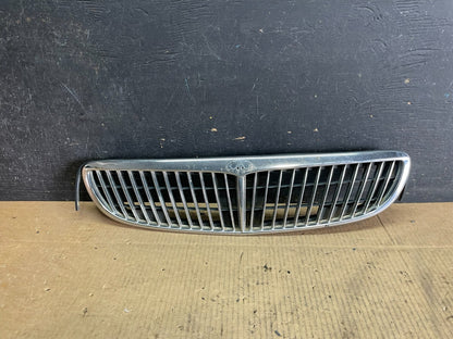 2000 to 2001 Infiniti i30 Front Upper Grill Grille OEM J4104 PS0