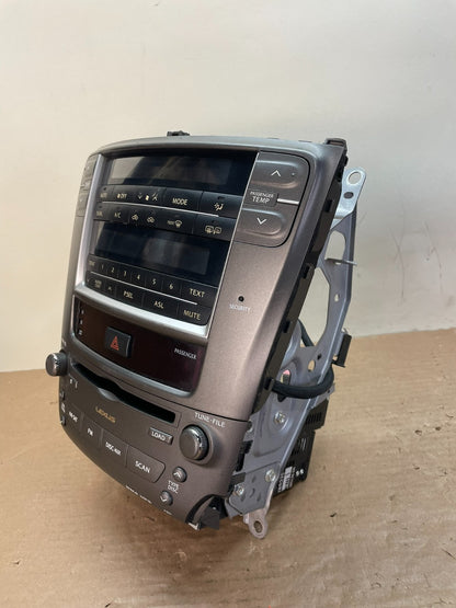 2009 to 2011 Lexus IS250 Screen Radio AM-FM CD Tuner Head Unit ai0514 DG2