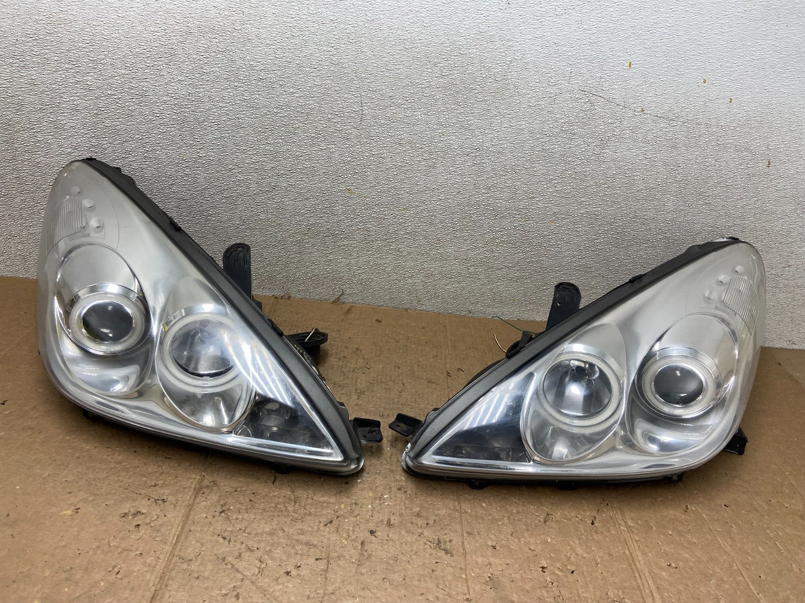 2005 - 2006 Lexus Es330 Left+Right Set Headlights LED Projector  AA4247 DG0