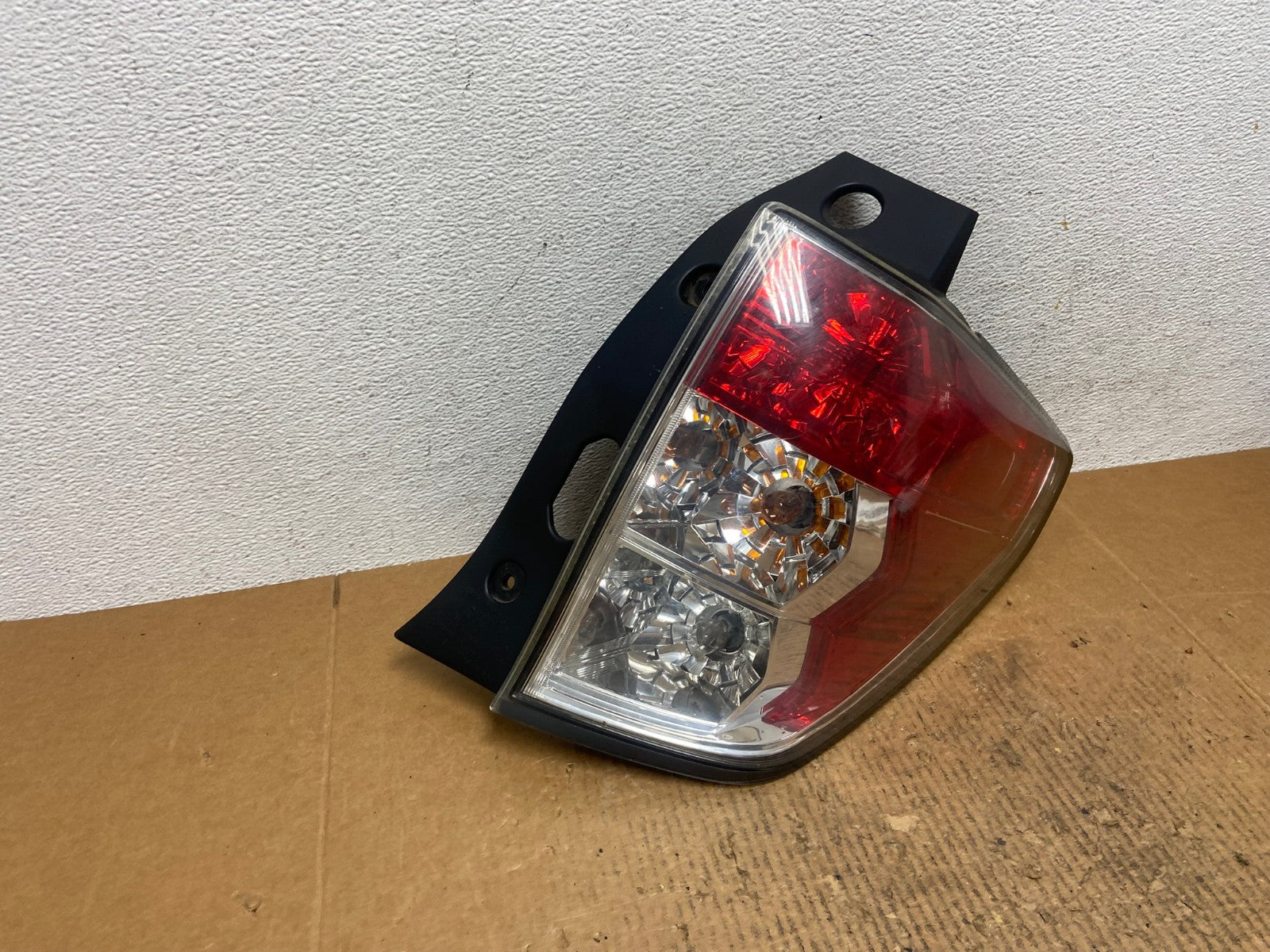 2009-2013 Subaru Forester Right Passenger Rh Side Tail Light AE2599 LK2