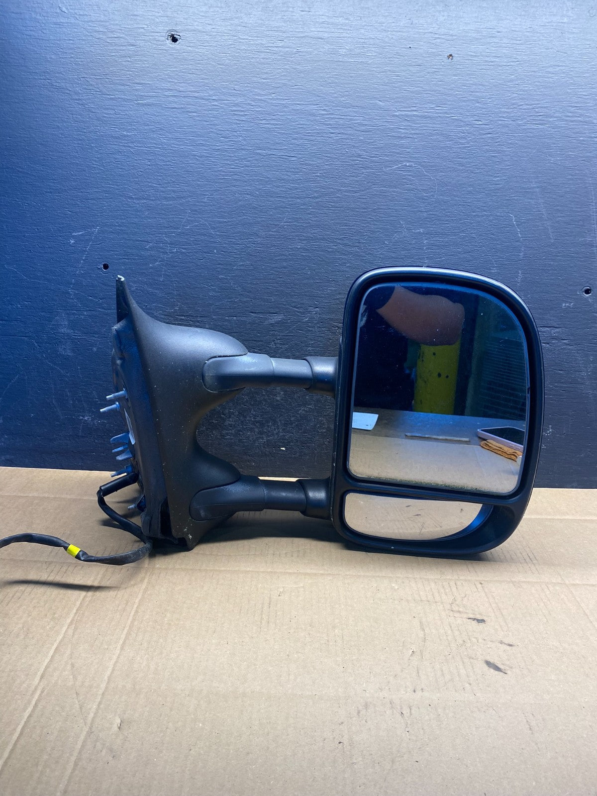 1999 to 2007 Ford F250 F350 F450 Right Passenger Door View Mirror AD4994 DW9