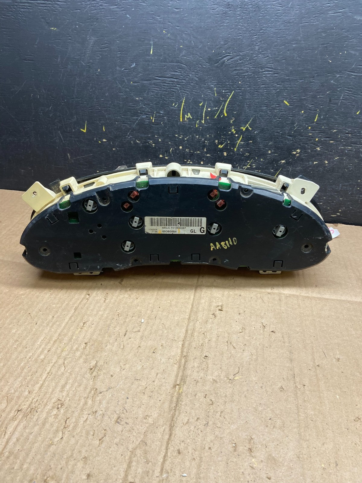 1999 to 2004 Buick Regal Dash Speedometer Cluster Gauge Oem AA8110 DG4