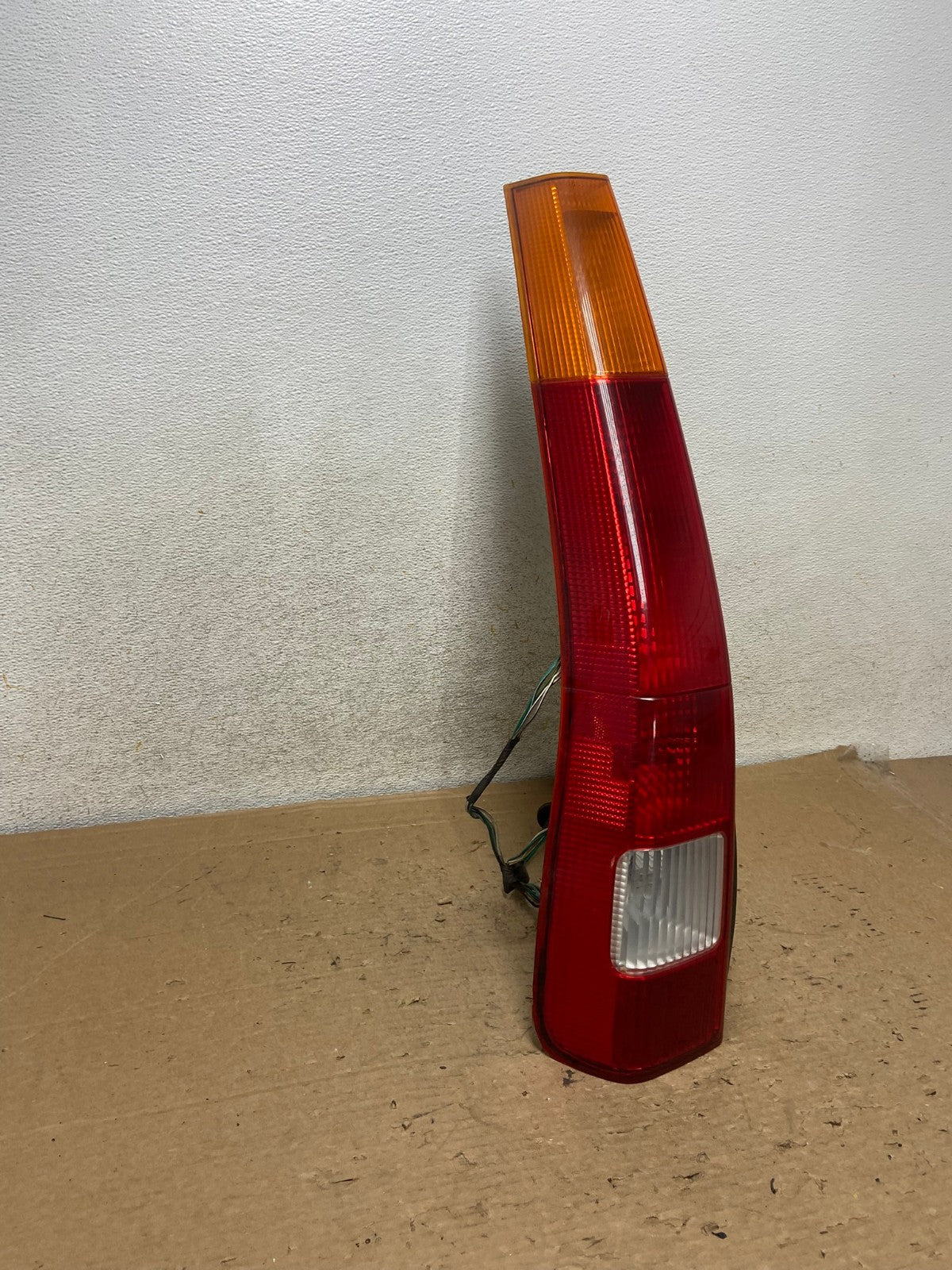 2002 2003 2004 Honda Crv Cr-v Left Driver Lh Tail Light AH9246 LK1